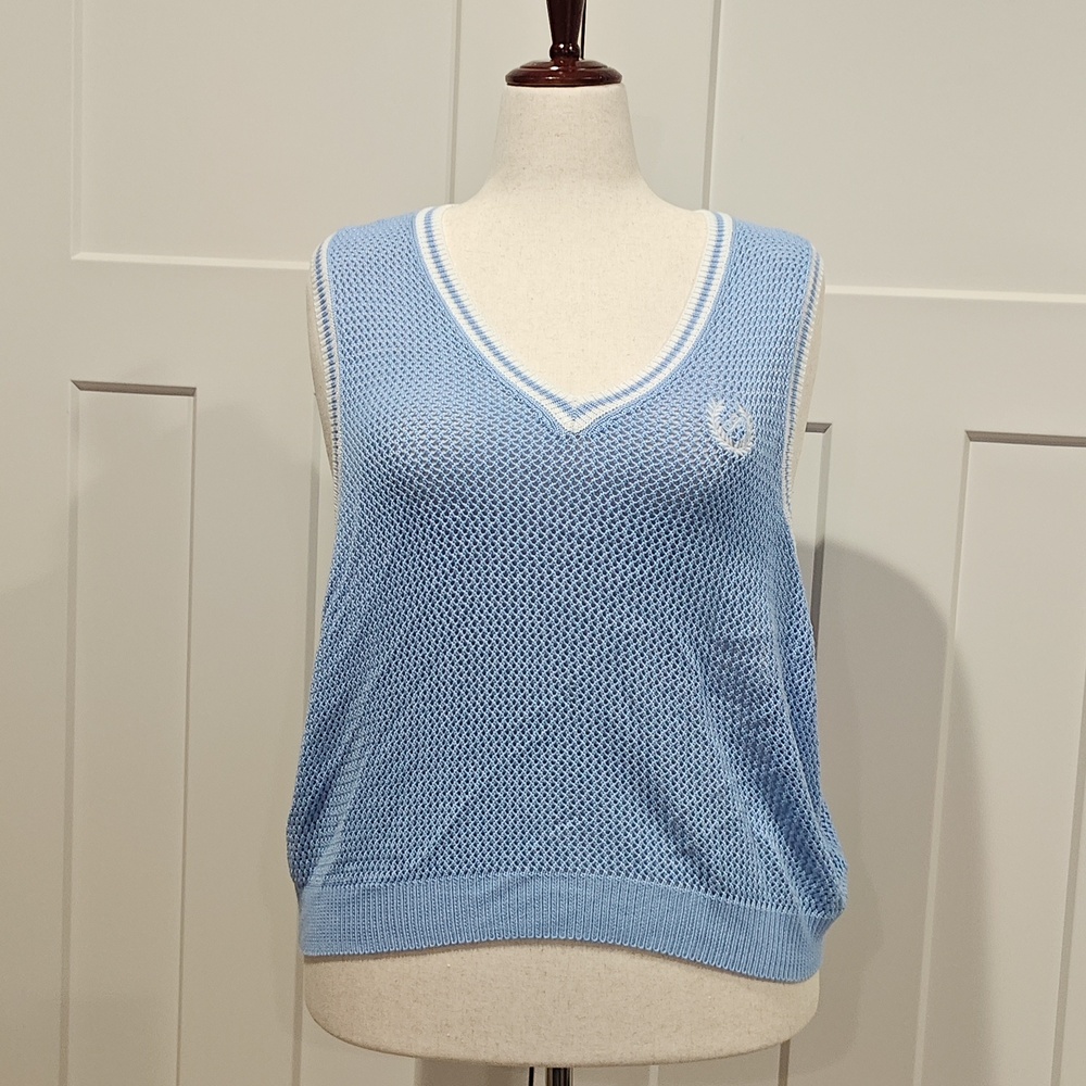 PINK Victoria's Secret Cambridge Knit Cropped Vest.